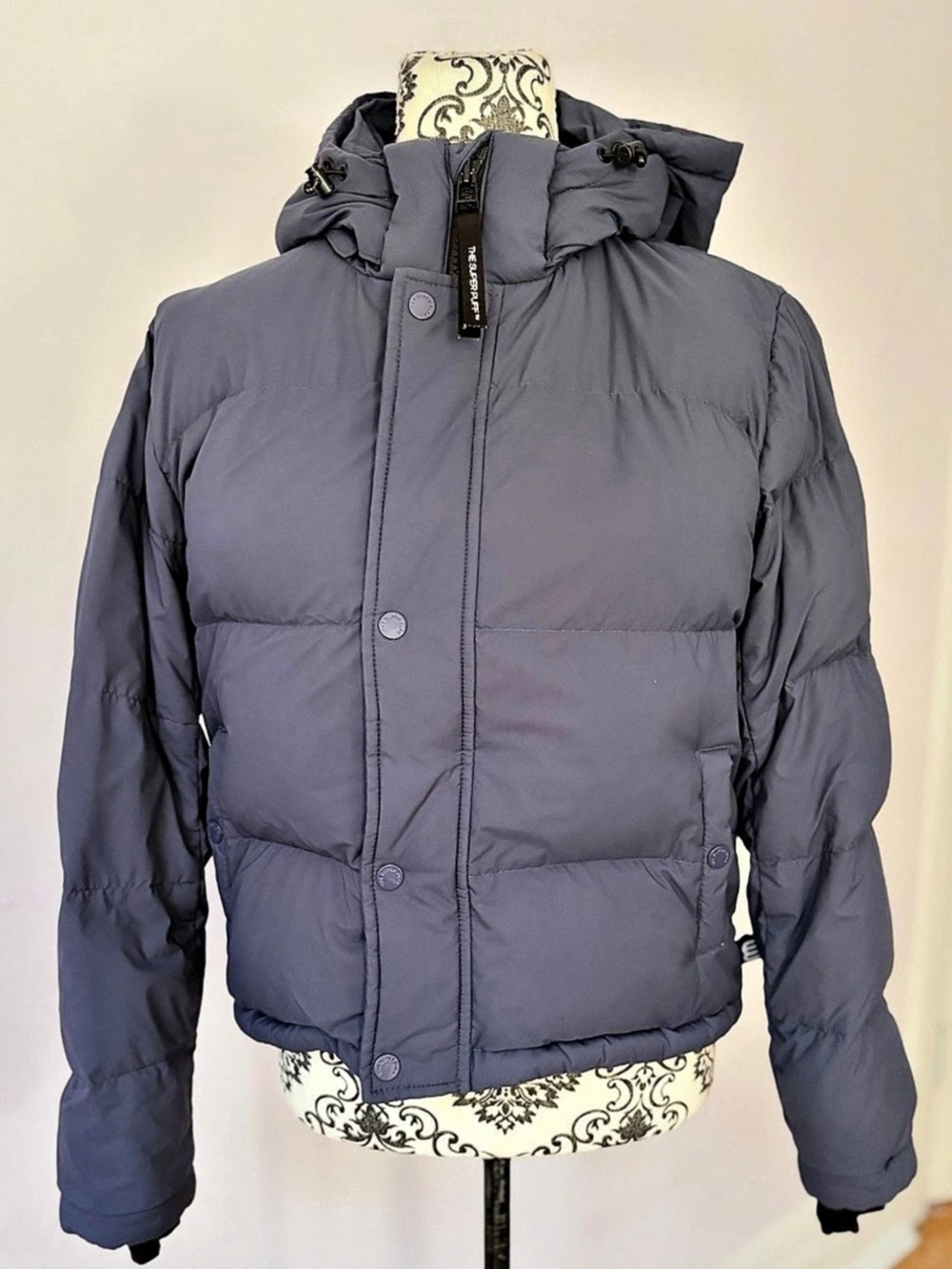 Aritzia The Super Puff Shorty Puffer Jacket in Muted Navy XS